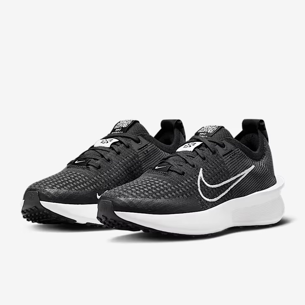 Brand New Nike Interact Run “White/Black”Women's Road Running Shoes FD2292-003